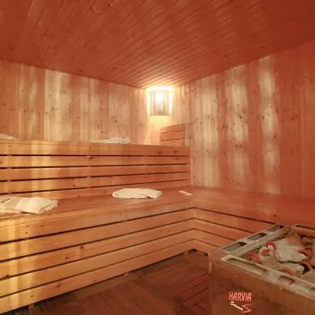 Dolce Pool And Wellness Semesterbostad *